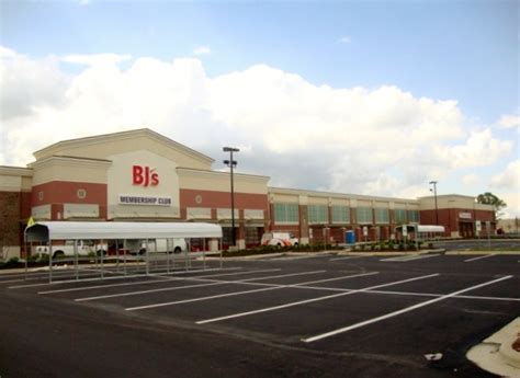 Bjs fayetteville nc - 13 visitors have checked in at BJ's.